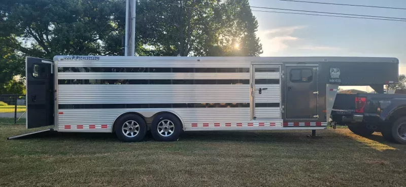 used Stock / Stock Combo Trailers Sundowner Trailers  for sale, in Noble, OK Thumbnail 8