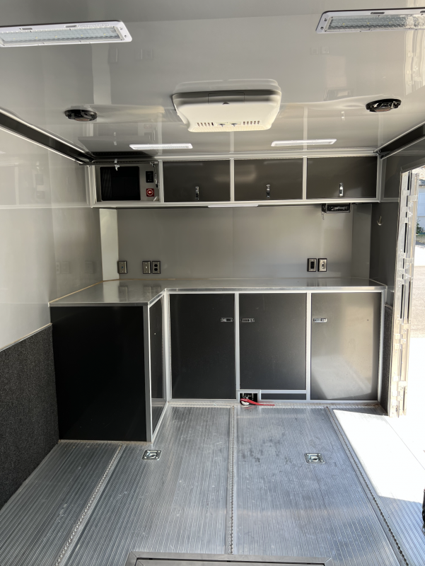 used Car Haulers / Racing Trailers InTech  for sale, in Sherman Oaks, CA Thumbnail 6