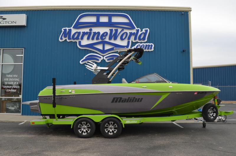 2017 Malibu Wanderer 22 VLX Surf Boat 2017 Malibu Wanderer 22 VLX Surf Boat