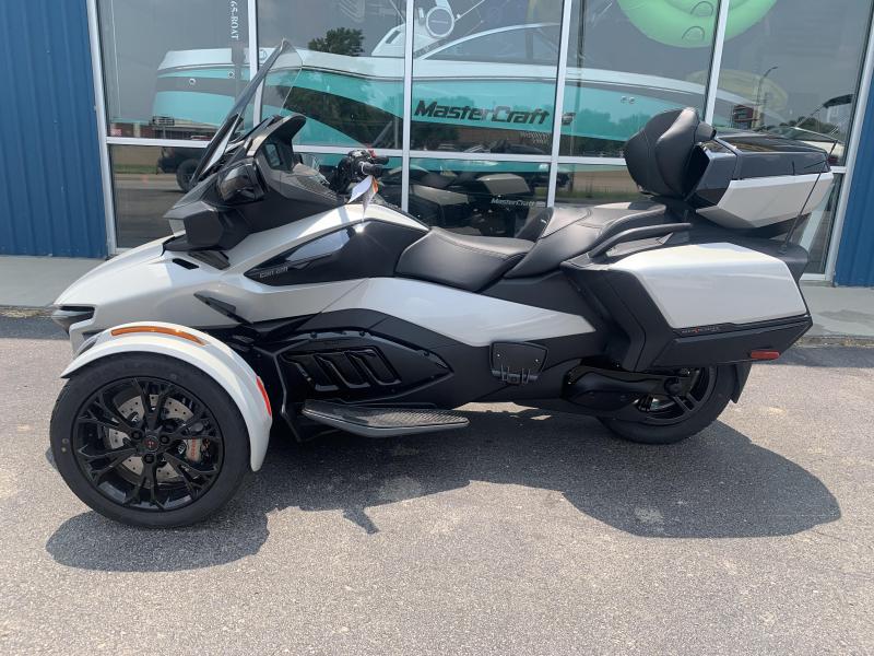 2021 Can Am Spyder RT Limited Chalk/Dark 2021 Can Am Spyder RT Limited Chalk/Dark