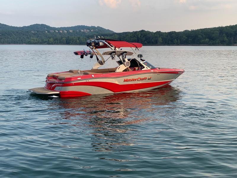 2018 Mastercraft XT-23 Ski/Wakeboard 2018 Mastercraft XT-23 Ski/Wakeboard