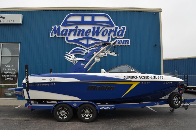 2017 Malibu 22 VLX Surf Boat 2017 Malibu 22 VLX Surf Boat