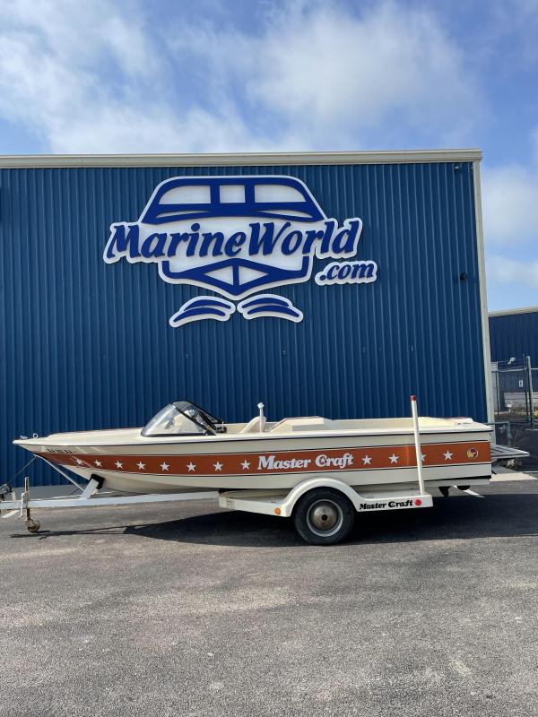 1982 Mastercraft Prostar Stars and Stripes 1982 Mastercraft Prostar Stars and Stripes