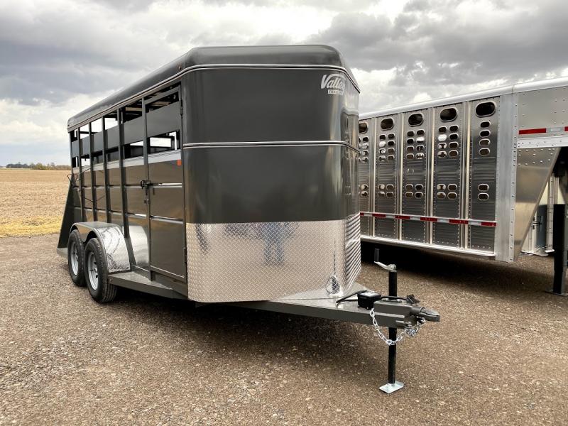 2020 Valley 16' Steel Livestock Trl Livestock Trailer 2020 Valley 16' Steel Livestock Trl Livestock Trailer