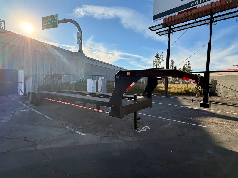 2021 Kaufman Trailers 35 General Trailers