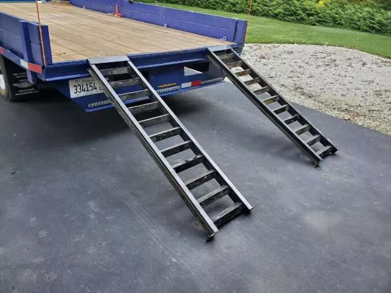 used Equipment / Flatbed Trailers H and H Trailer  for sale, in Princeville, IL Thumbnail 8