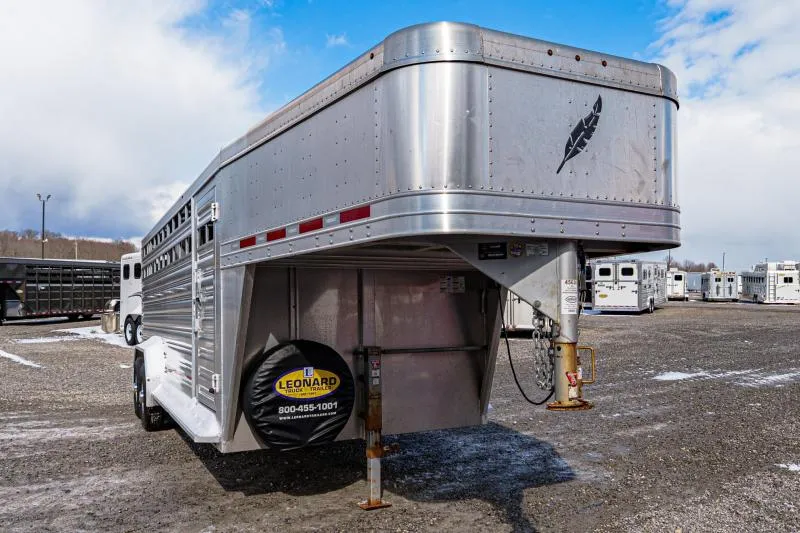 2022 Featherlite 8127-7020-STD Stock / Stock Combo Trailer