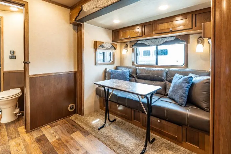 used Horse Trailers SMC Horse Trailers  for sale, in North Jackson, OH Thumbnail 13
