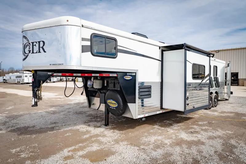 used Horse Trailers Bison Trailers  for sale, in North Jackson, OH Thumbnail 19