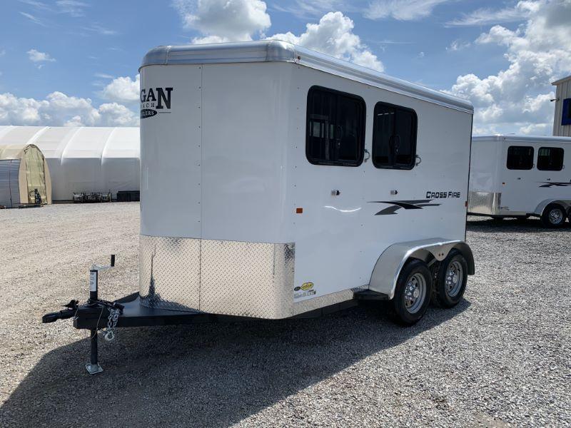 2020 2HORSE LOGAN COACH BUMPER PULL HORSE TRAILER 2020 2HORSE LOGAN COACH BUMPER PULL HORSE TRAILER