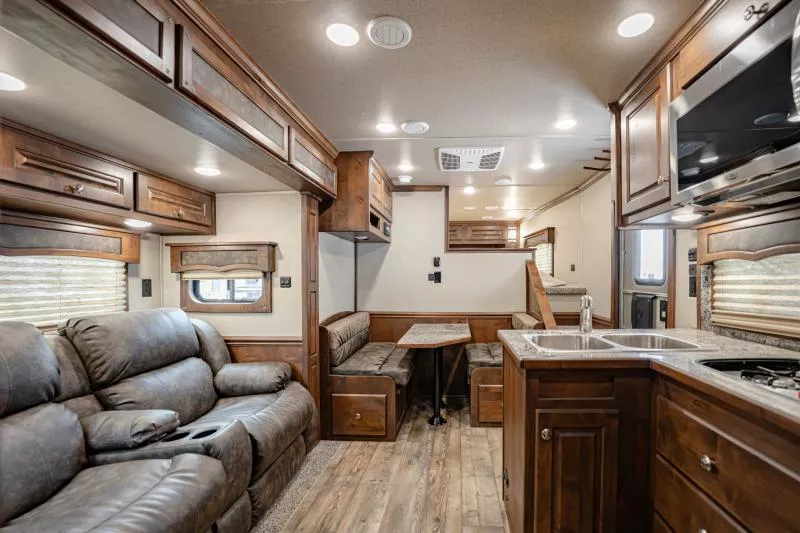 new Horse Trailers Merhow Trailers  for sale, in North Jackson, OH Thumbnail 18