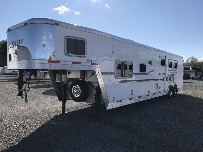 2007 3 HORSE EXISS GOOSENECK WITH LIVING QUARTERS 2007 3 HORSE EXISS GOOSENECK WITH LIVING QUARTERS