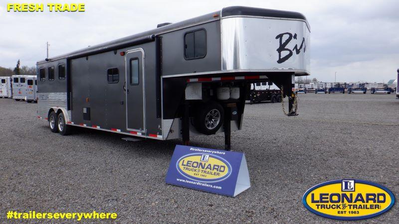 2014 3 HORSE BISON GOOSENECK WITH LIVING QUARTERS HORSE TRAILER 2014 3 HORSE BISON GOOSENECK WITH LIVING QUARTERS HORSE TRAILER