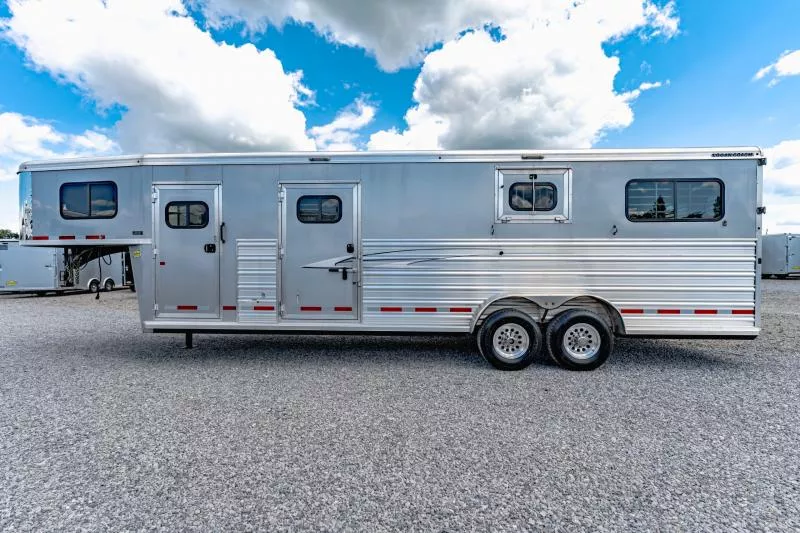 used Horse Trailers Logan Coach  for sale, in North Jackson, OH Thumbnail 10