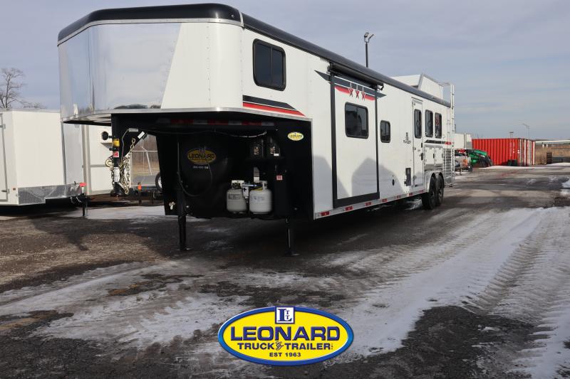 2023 Bison Trailers RG8316S Horse Trailer 2023 Bison Trailers RG8316S Horse Trailer