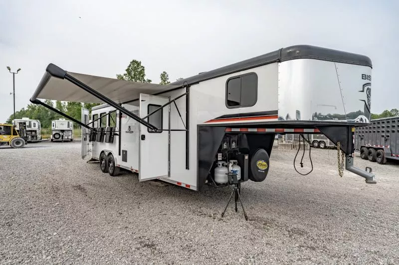 used Horse Trailers Bison Trailers  for sale, in North Jackson, OH Thumbnail 17