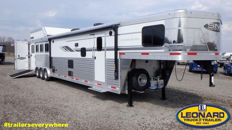 2021 4 HORSE SMC 4 HORSE GOOSENECK WITH LIVING QUARTERS 2021 4 HORSE SMC 4 HORSE GOOSENECK WITH LIVING QUARTERS