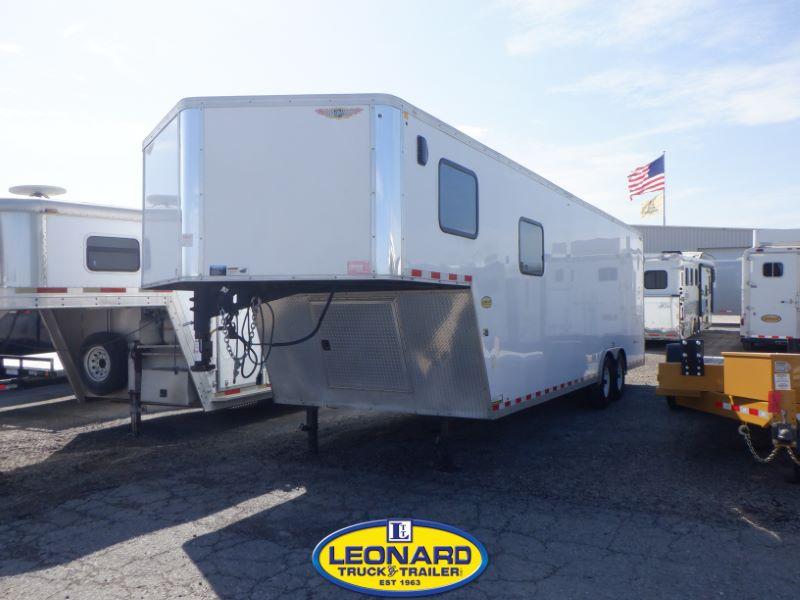 2014 Used 32' H&H Gooseneck Enclosed Cargo Trailer 2014 Used 32' H&H Gooseneck Enclosed Cargo Trailer