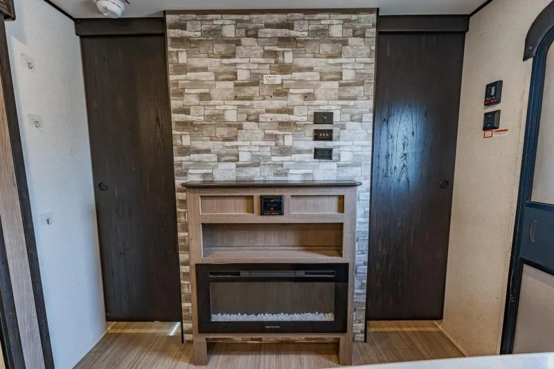 used Travel Trailers Keystone RV  for sale, in North Jackson, OH Thumbnail 28