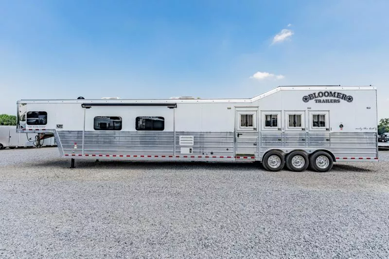 used Horse Trailers Bloomer  for sale, in North Jackson, OH Thumbnail 11