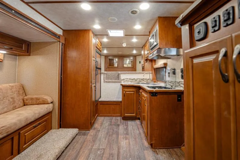 used Horse Trailers Bison Trailers  for sale, in North Jackson, OH Thumbnail 27