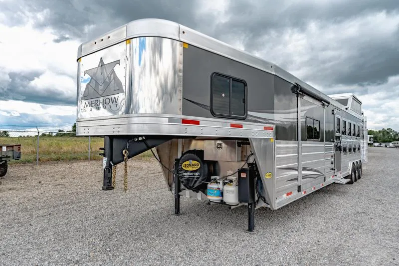 new Horse Trailers Merhow Trailers  for sale, in North Jackson, OH Thumbnail 2