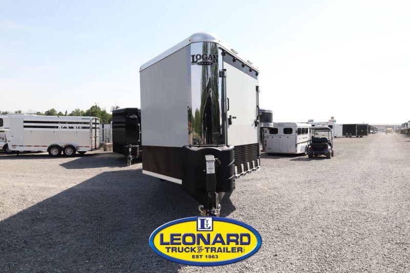 2022 Logan Coach HPZB29BP Snowmobile Trailer 2022 Logan Coach HPZB29BP Snowmobile Trailer