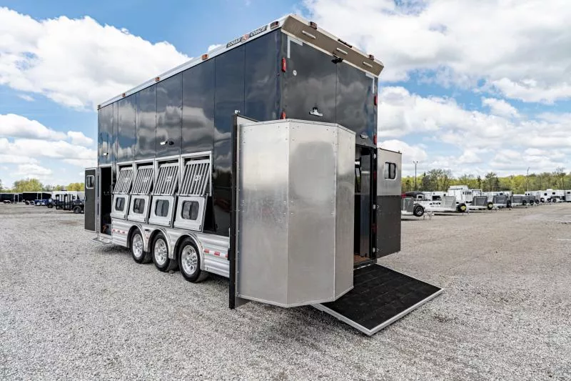 new Horse Trailers Logan Coach  for sale, in North Jackson, OH Thumbnail 51