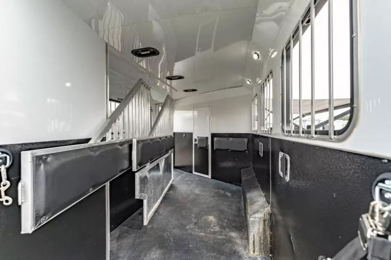 used Horse Trailers Bison Trailers  for sale, in North Jackson, OH Thumbnail 24