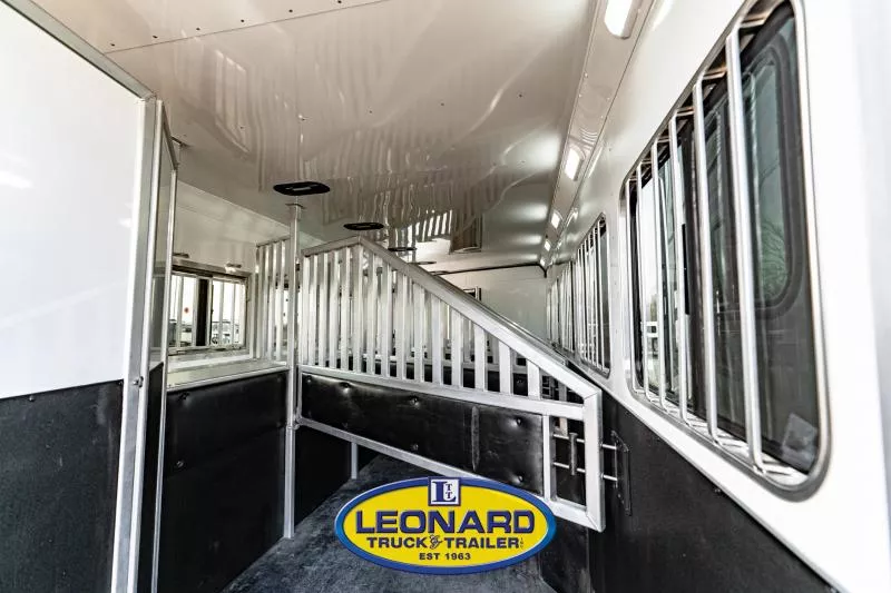 new Horse Trailers Merhow Trailers Other for sale, in North Jackson, OH Thumbnail 31