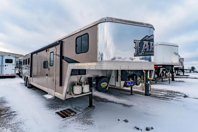 used Horse Trailers Bison Trailers  for sale, in North Jackson, OH Thumbnail 3