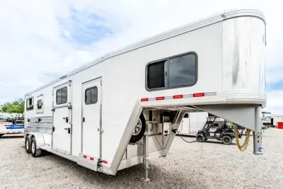 2027 Cimarron Trailers NS2+1G Horse Trailer