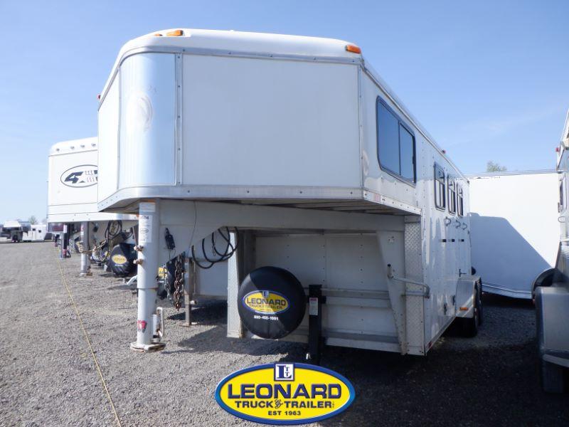 2009 Used 3 Horse Homesteader 316SG Gooseneck Horse Trailer 2009 Used 3 Horse Homesteader 316SG Gooseneck Horse Trailer