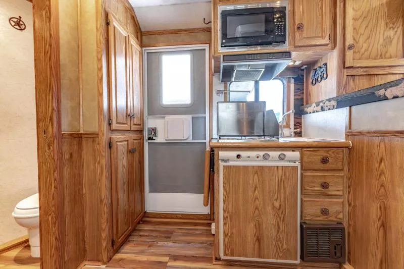 used Horse Trailers Merhow Trailers  for sale, in North Jackson, OH Thumbnail 12