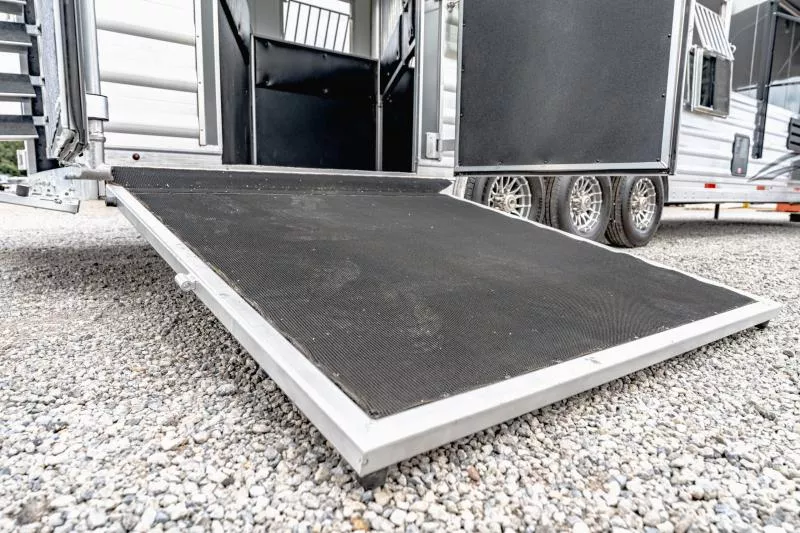 new Horse Trailers Merhow Trailers  for sale, in North Jackson, OH Thumbnail 23