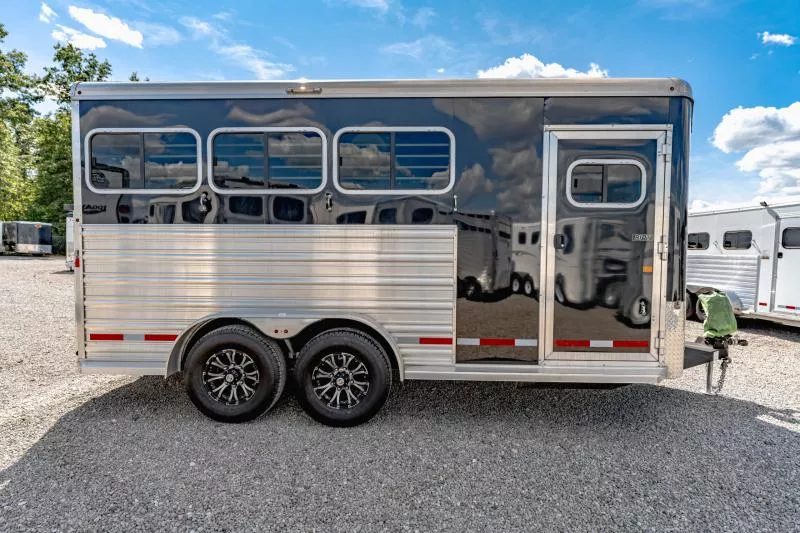 used Horse Trailers Logan Coach  for sale, in North Jackson, OH Thumbnail 5