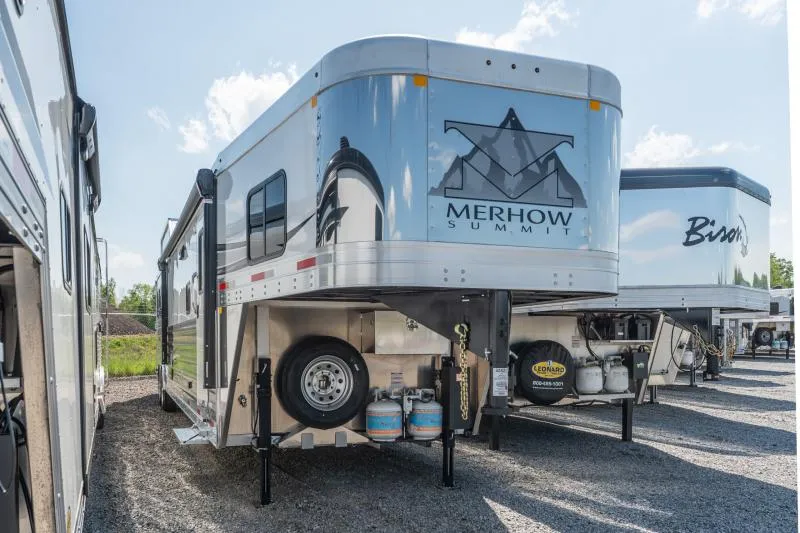 new Horse Trailers Merhow Trailers  for sale, in North Jackson, OH Thumbnail 36
