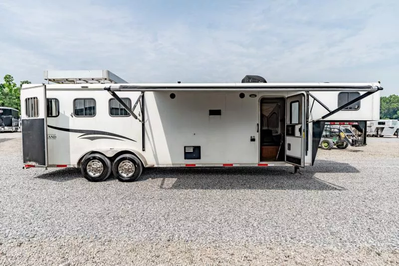 used Horse Trailers Bison Trailers  for sale, in North Jackson, OH Thumbnail 22