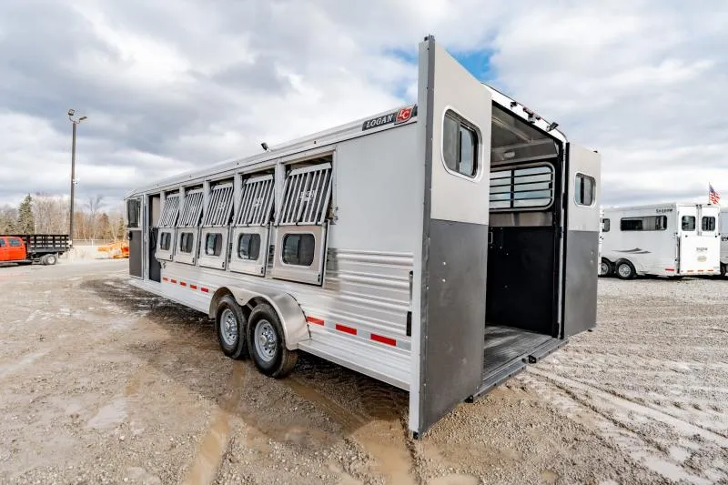 new Horse Trailers Logan Coach  for sale, in North Jackson, OH Thumbnail 15