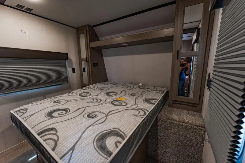 used Travel Trailers Keystone RV  for sale, in North Jackson, OH Thumbnail 16