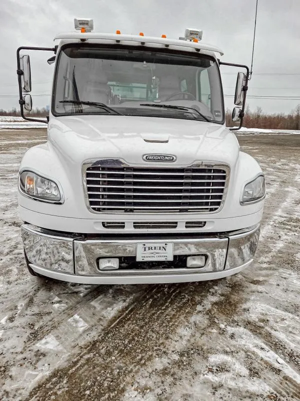 used Other Trucks Freightliner  for sale, in North Jackson, OH Thumbnail 9