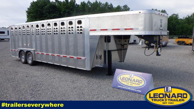2022 24' WILSON GOOSENECK STOCK TRAILER 2022 24' WILSON GOOSENECK STOCK TRAILER