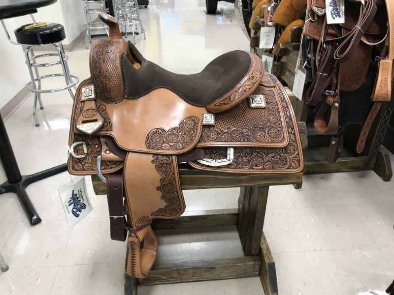 NEW BOB'S CUSTOM SADDLES NEW BOB'S CUSTOM SADDLES