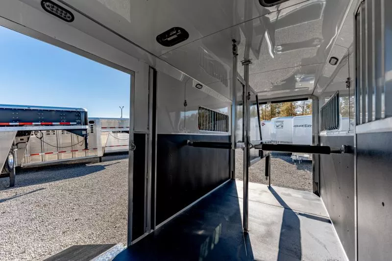 new Horse Trailers Shadow Trailers  for sale, in North Jackson, OH Thumbnail 20