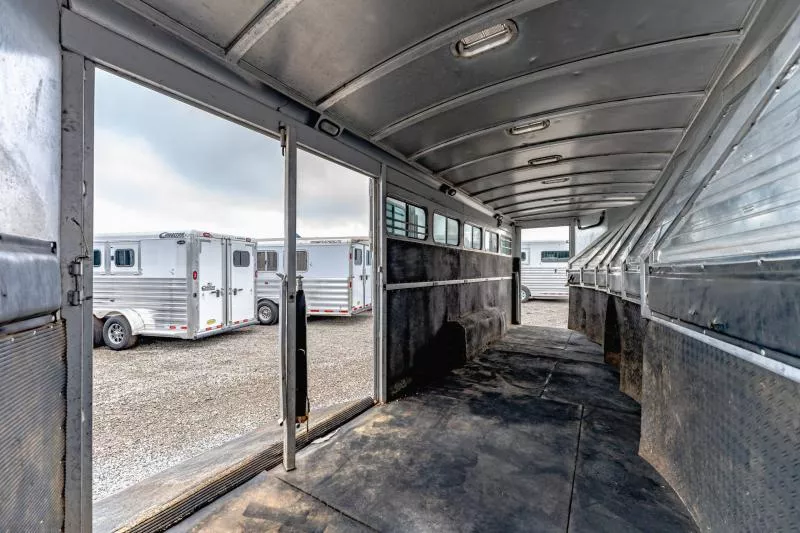 used Horse Trailers Elite Trailers  for sale, in North Jackson, OH Thumbnail 19