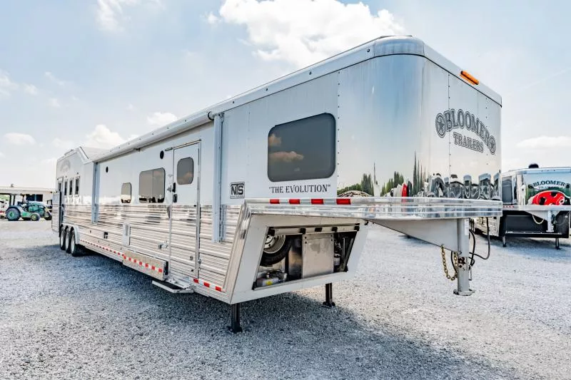 2023 Bloomer 8423 Horse Trailer