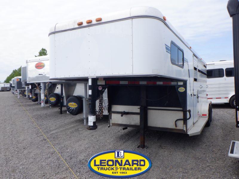 2006 Used 3 Horse Adams XT300 Gooseneck Stock/Combo Trailer 2006 Used 3 Horse Adams XT300 Gooseneck Stock/Combo Trailer