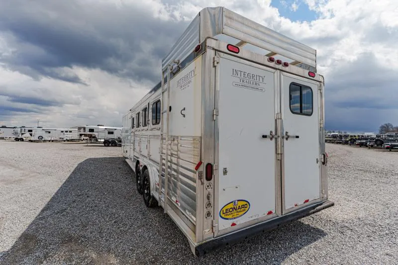 used Horse Trailers Integrity Trailers  for sale, in North Jackson, OH Thumbnail 9