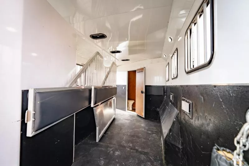 used Horse Trailers Bison Trailers  for sale, in North Jackson, OH Thumbnail 20