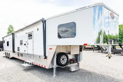 2020 Sundowner Trailers 2586SGM Toy Hauler